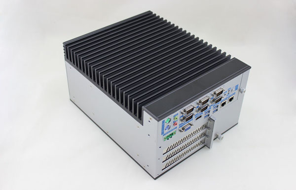 無風(fēng)扇工控機的優(yōu)勢有哪些？